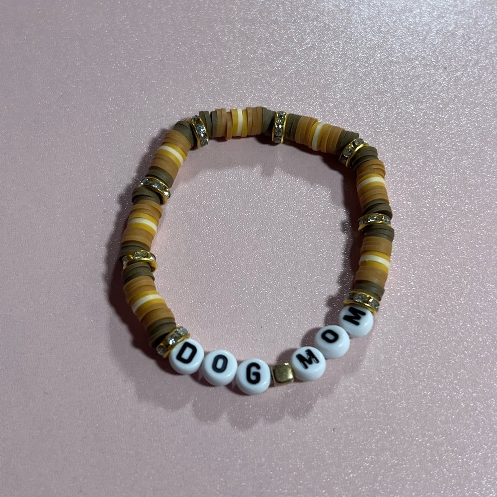 Dog Mom Beaded Bracelet